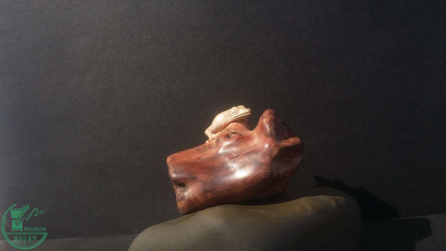 02.jpg