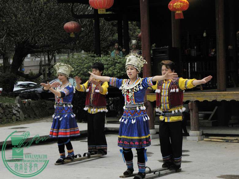 赸.jpg